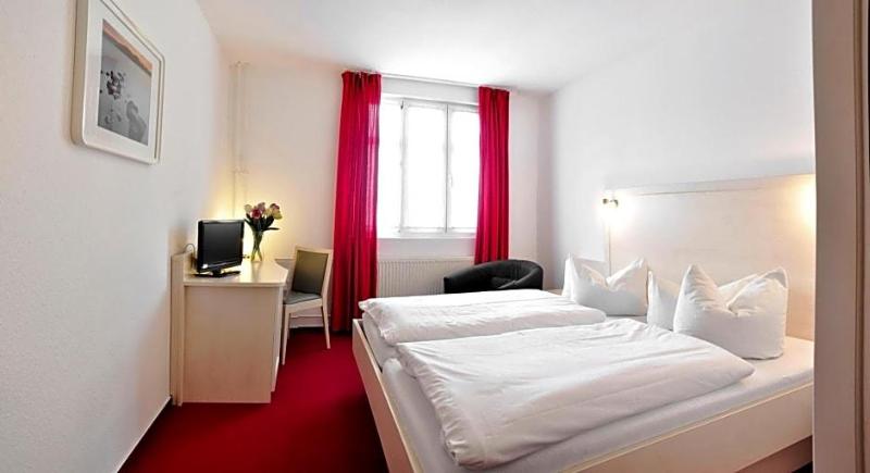 Apart Hotel Ferdinand Berlin image