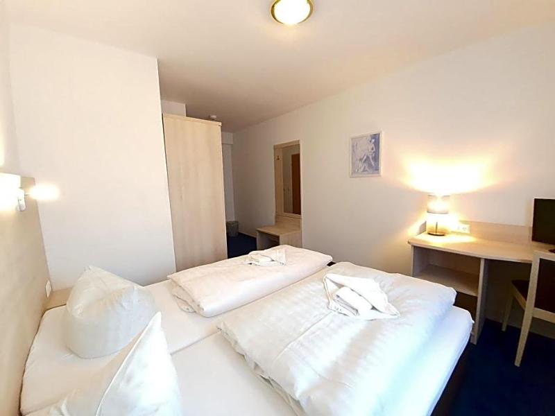 Apart Hotel Ferdinand Berlin image