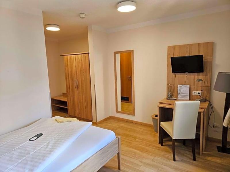 Hotel Cafv Ritter Von Bv Hl image