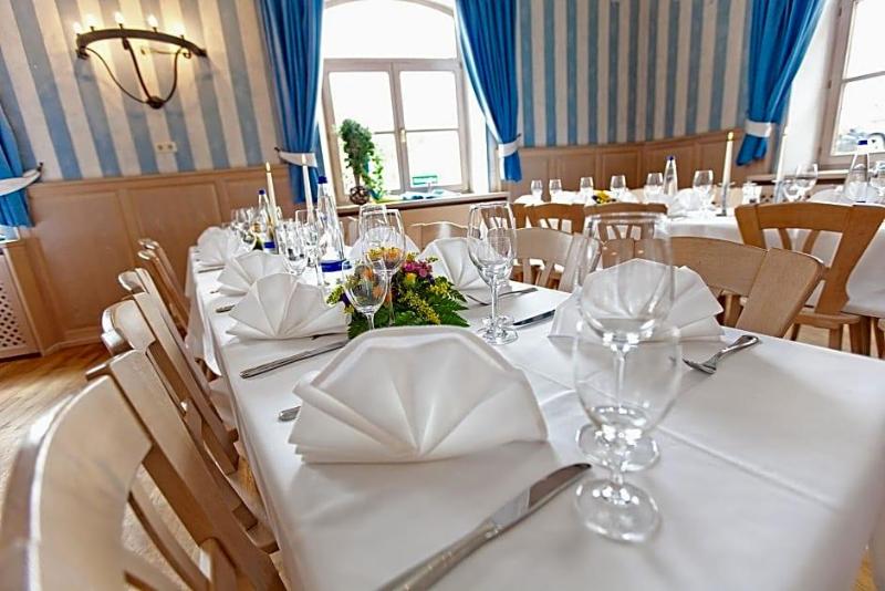 Die Post Landgasthof Aufkirchen image