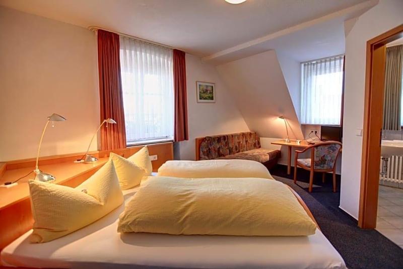 Gasthaus Zum Hirschen image