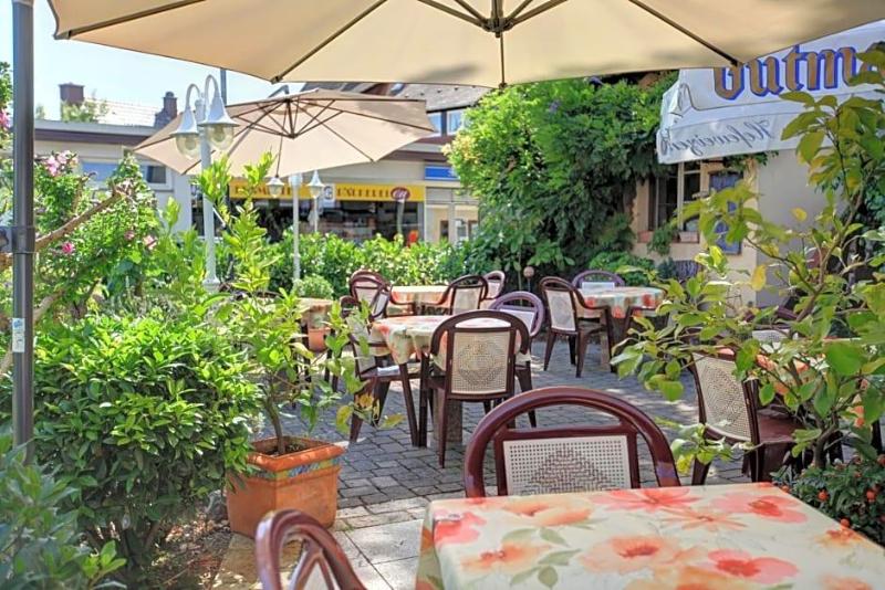 Gasthaus Zum Hirschen image