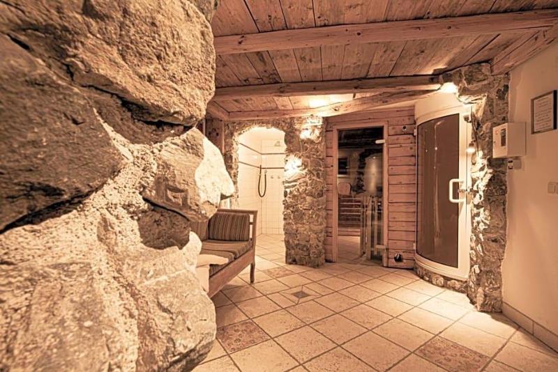 Hotel Gasthof Im Wiesengrund image