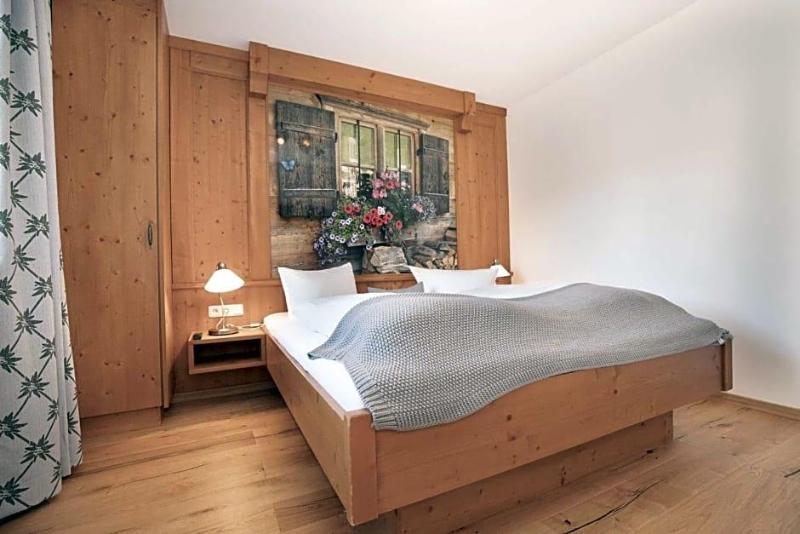 Hotel Gasthof Im Wiesengrund image