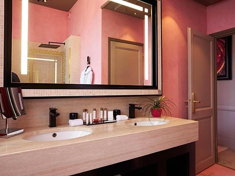 Le Stelsia Resort image