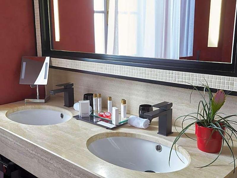 Le Stelsia Resort image
