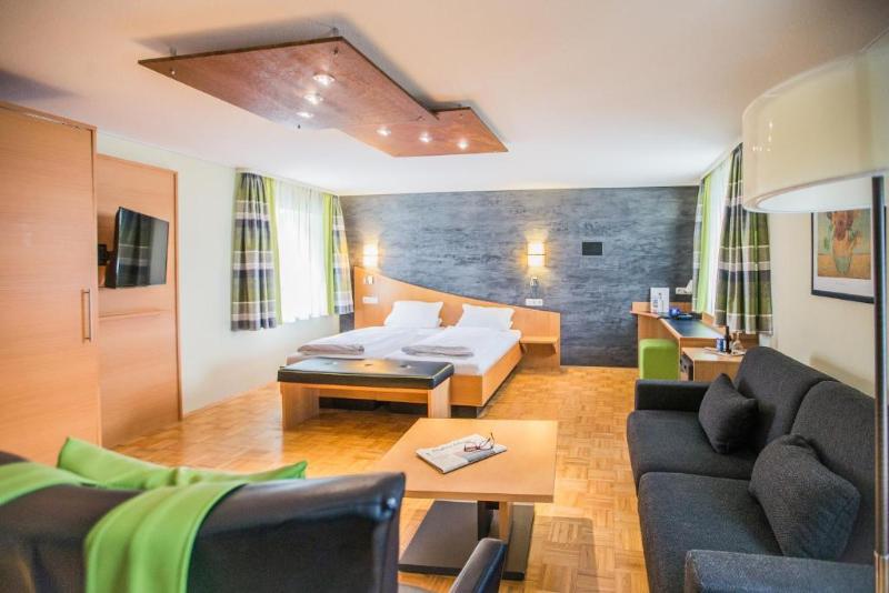 Hotel Am Turm image