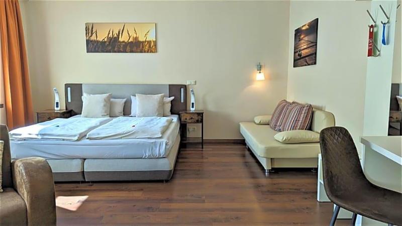 Altstadthotel Goldene Kugel image