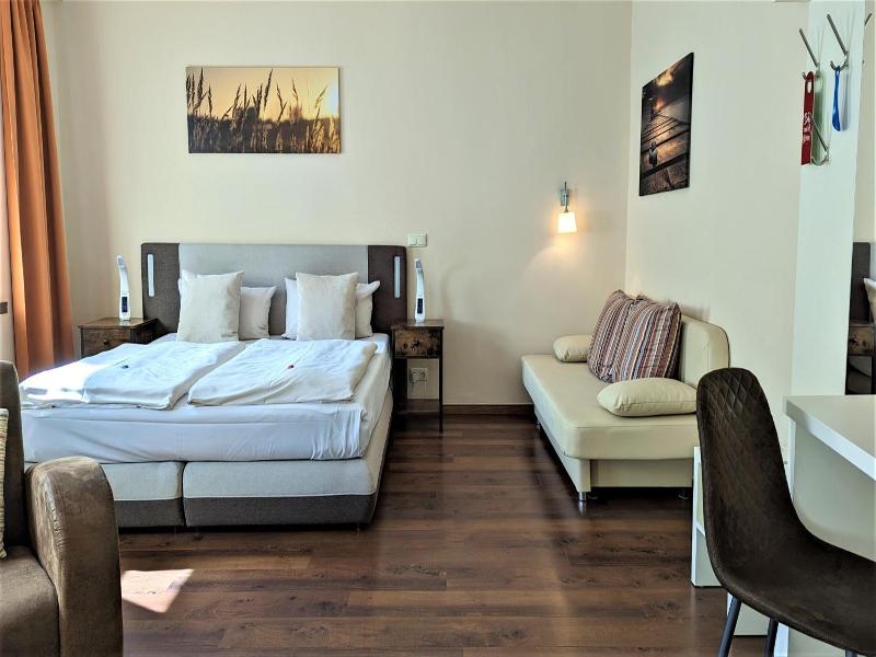 Altstadthotel Goldene Kugel image