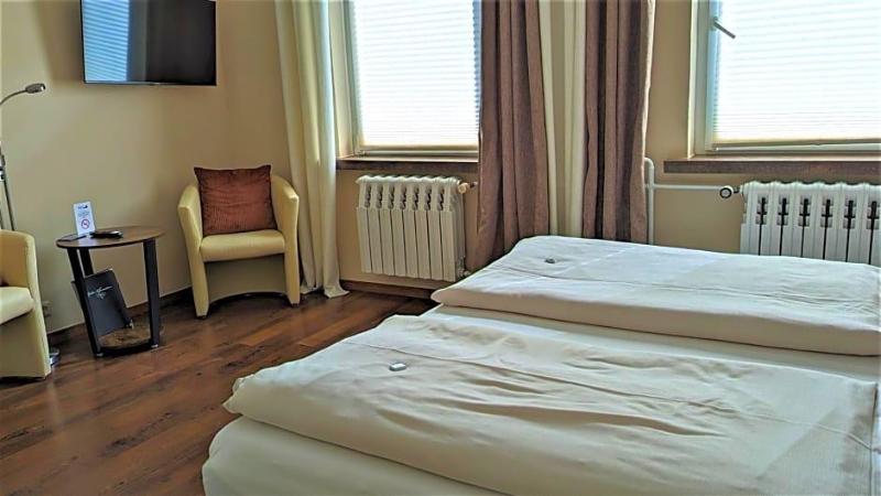 Altstadthotel Goldene Kugel image
