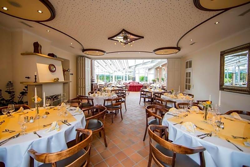Altes Landhaus image