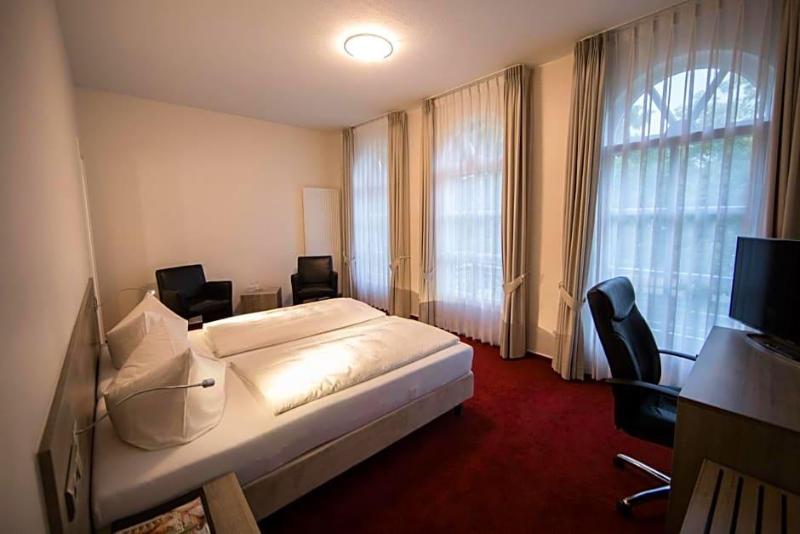 Altes Landhaus image