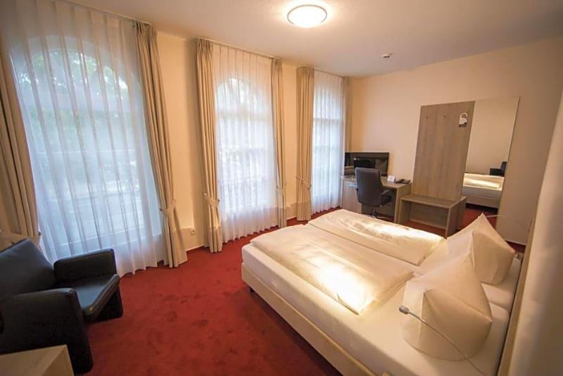 Altes Landhaus image