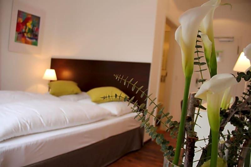 Hotel Restaurant Schwan image