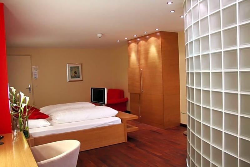 Hotel Restaurant Schwan image