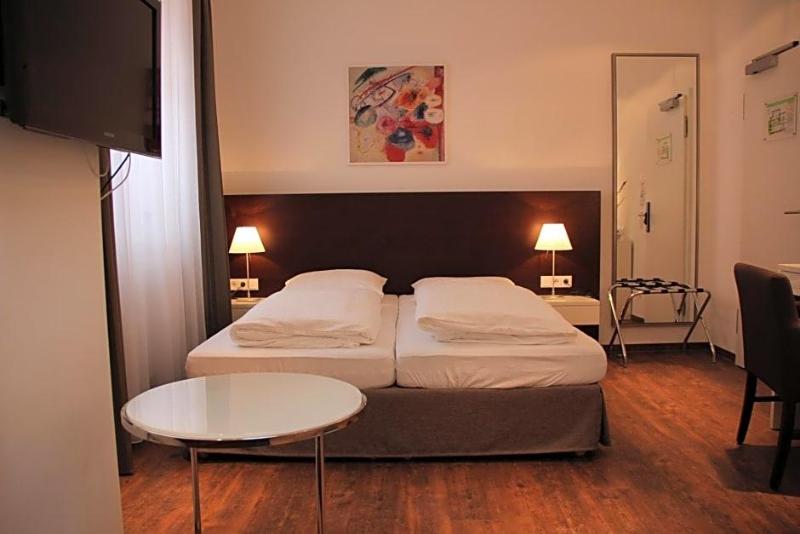 Hotel Restaurant Schwan image
