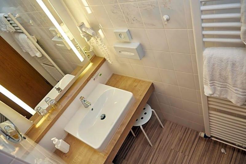 Flairhotel Hubertus image