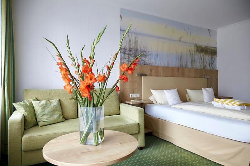 Flairhotel Hubertus image