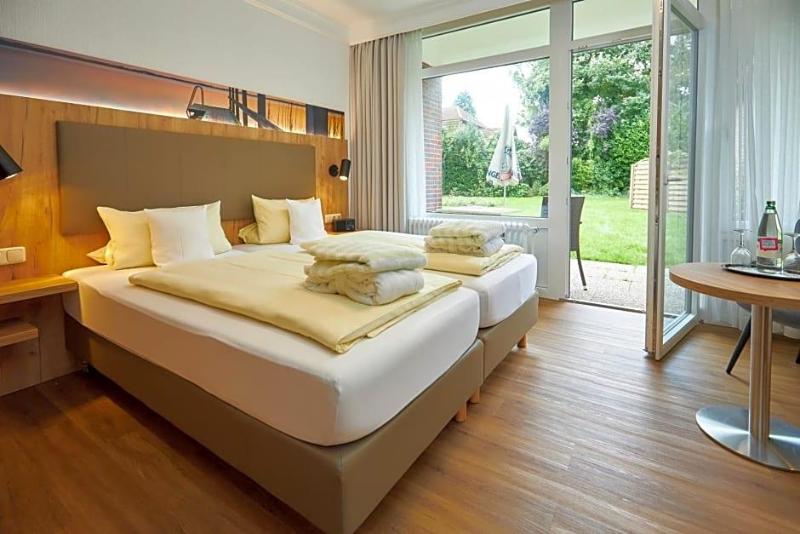 Flairhotel Hubertus image