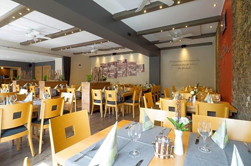 Restaurant Pension Im Pfenn image