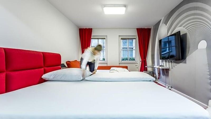 Hotel Am Museum Kv Ln image