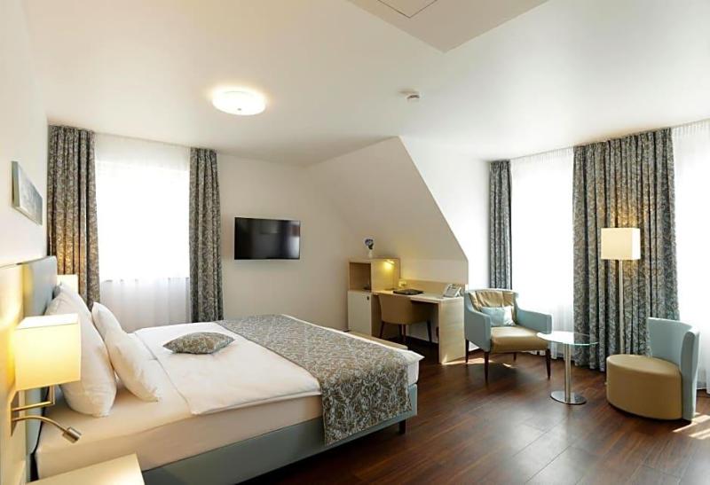 Schlosshotel Ingelfingen image
