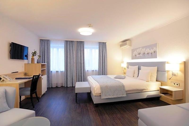 Schlosshotel Ingelfingen image