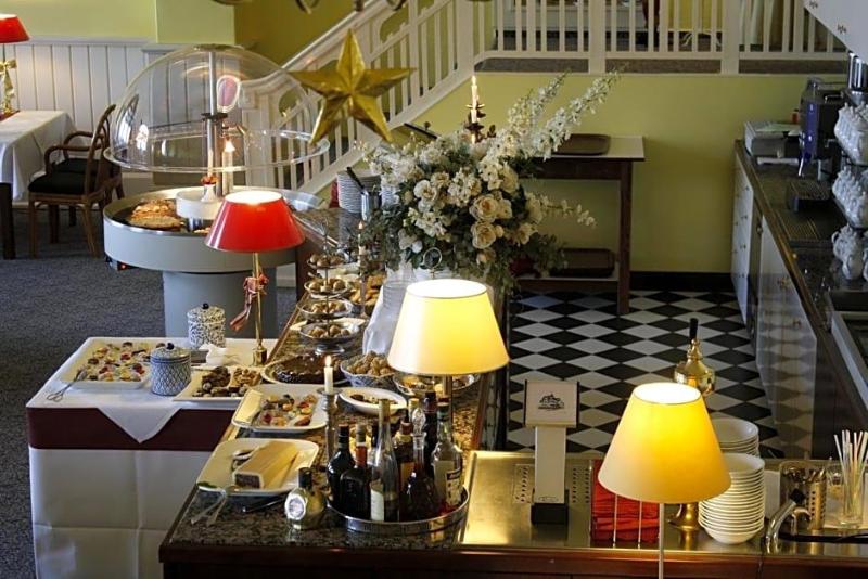 Hotel Schweriner Hof image