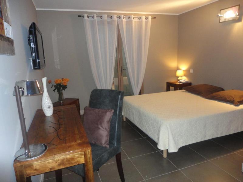 L Hotellerie Kouros image