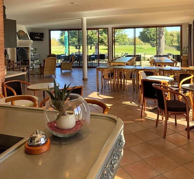 Golf Hotel De La Carte image