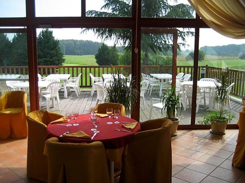 Golf Hotel De La Carte image
