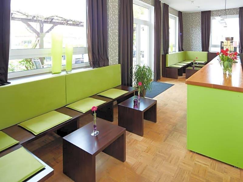 Hotel Karolinger Hof image
