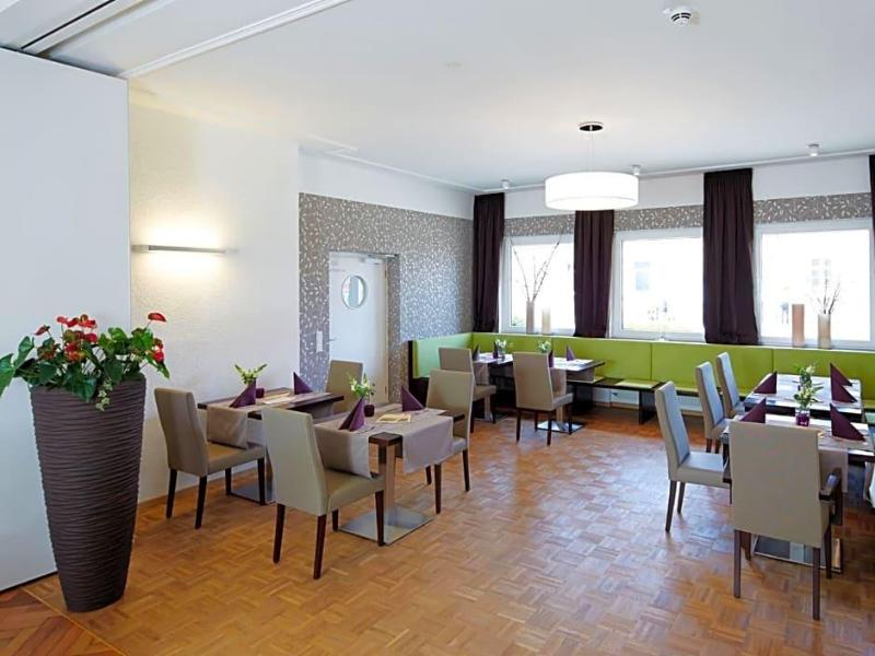 Hotel Karolinger Hof image