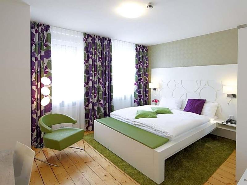 Hotel Karolinger Hof image