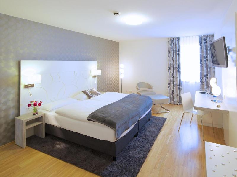 Hotel Karolinger Hof image