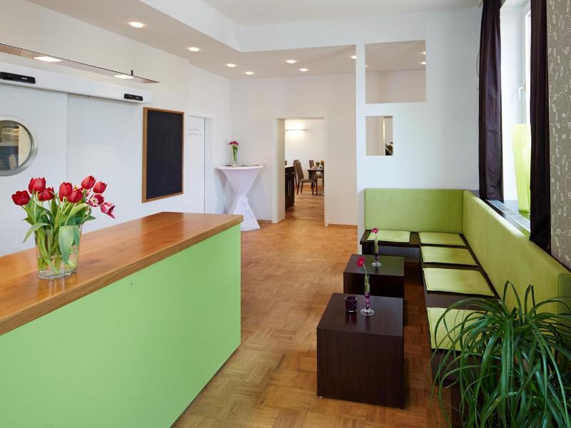 Hotel Karolinger Hof image