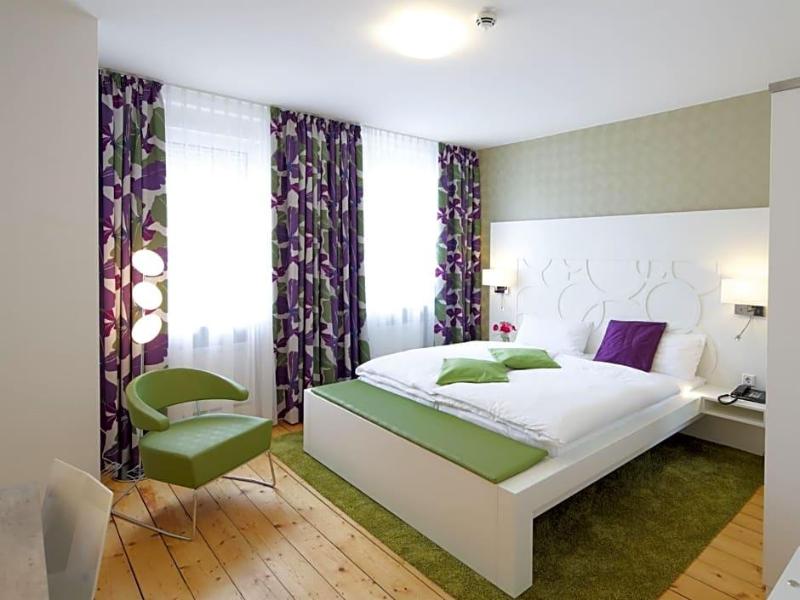 Hotel Karolinger Hof image