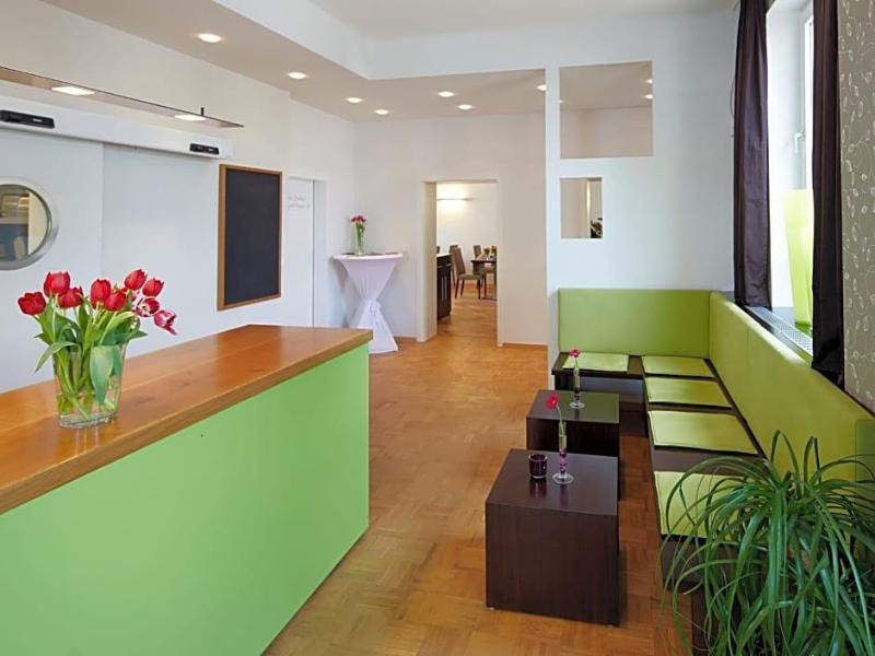 Hotel Karolinger Hof image