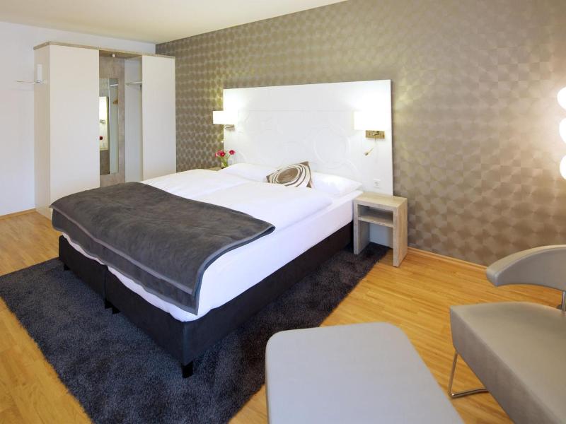 Hotel Karolinger Hof image