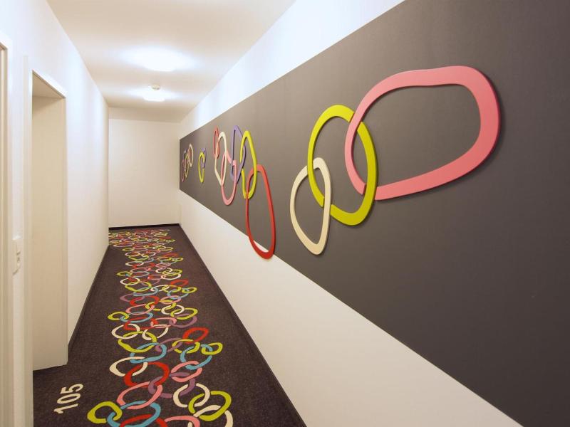 Hotel Karolinger Hof image