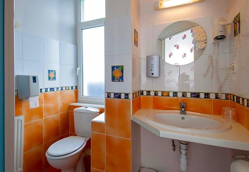Logis De France Cazes Arazat image