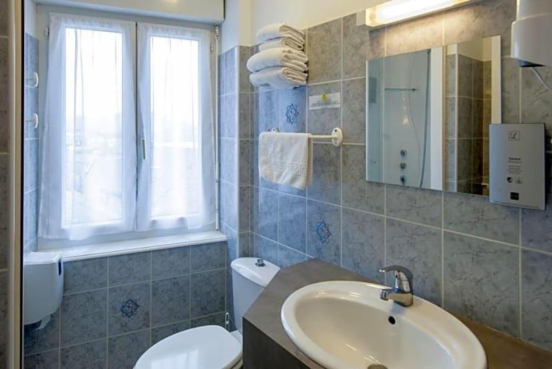 Logis De France Cazes Arazat image
