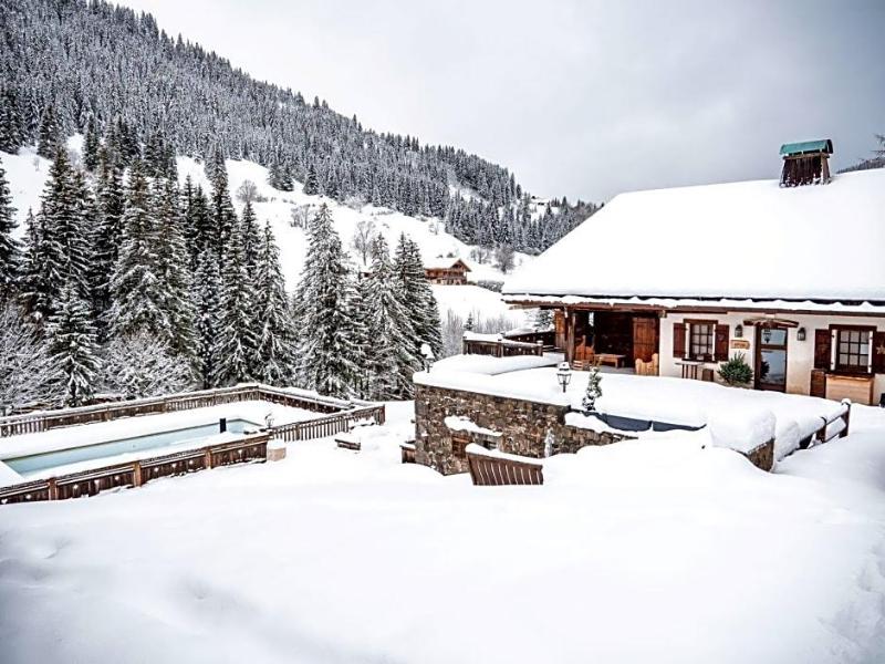 Les Chalets De La Serraz image