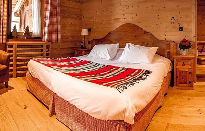 Les Chalets De La Serraz image