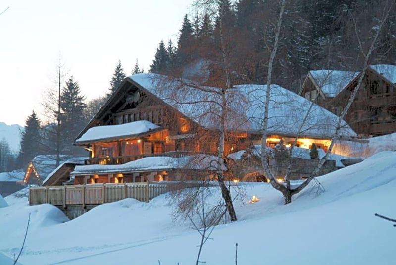 Les Chalets De La Serraz image