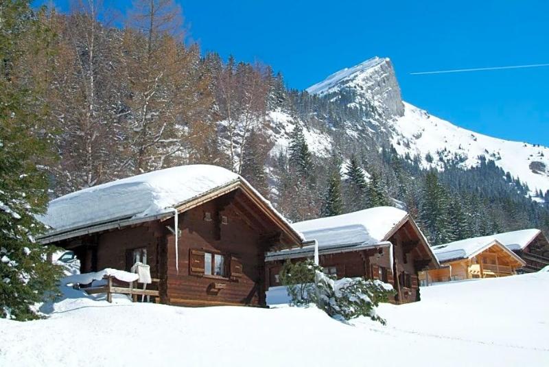 Les Chalets De La Serraz image