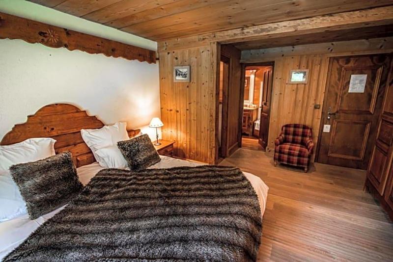 Les Chalets De La Serraz image