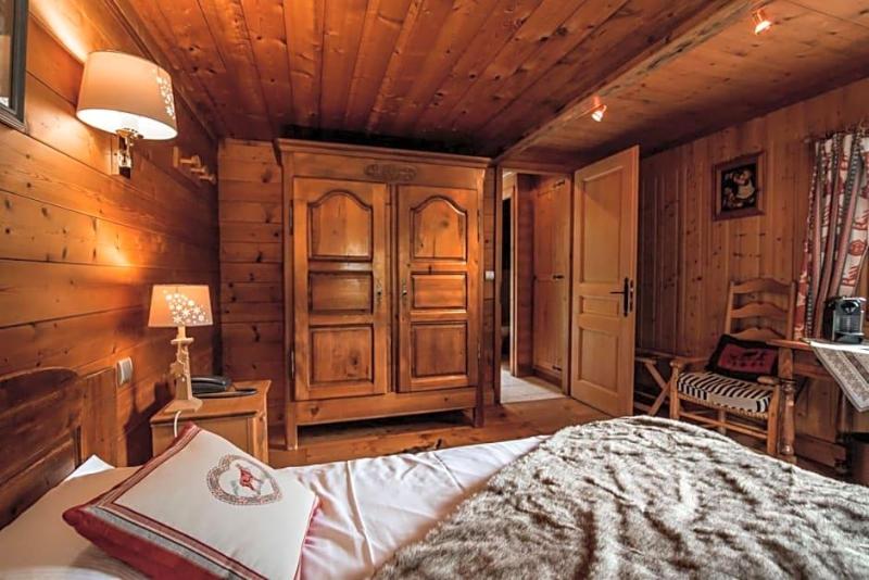 Les Chalets De La Serraz image