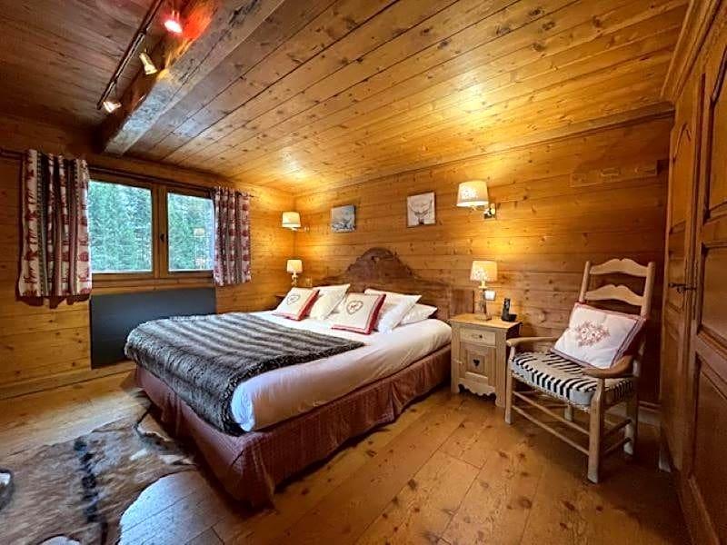 Les Chalets De La Serraz image