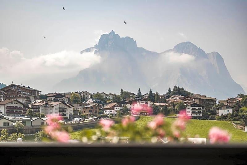 Hotel Villa Kastelruth image